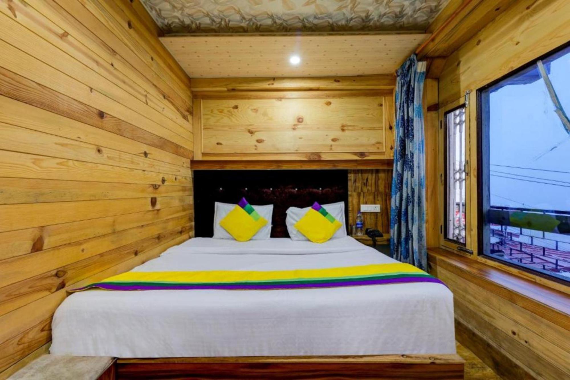 Hotel Vinayak Nainital Near Mall Road Lake View Room Экстерьер фото